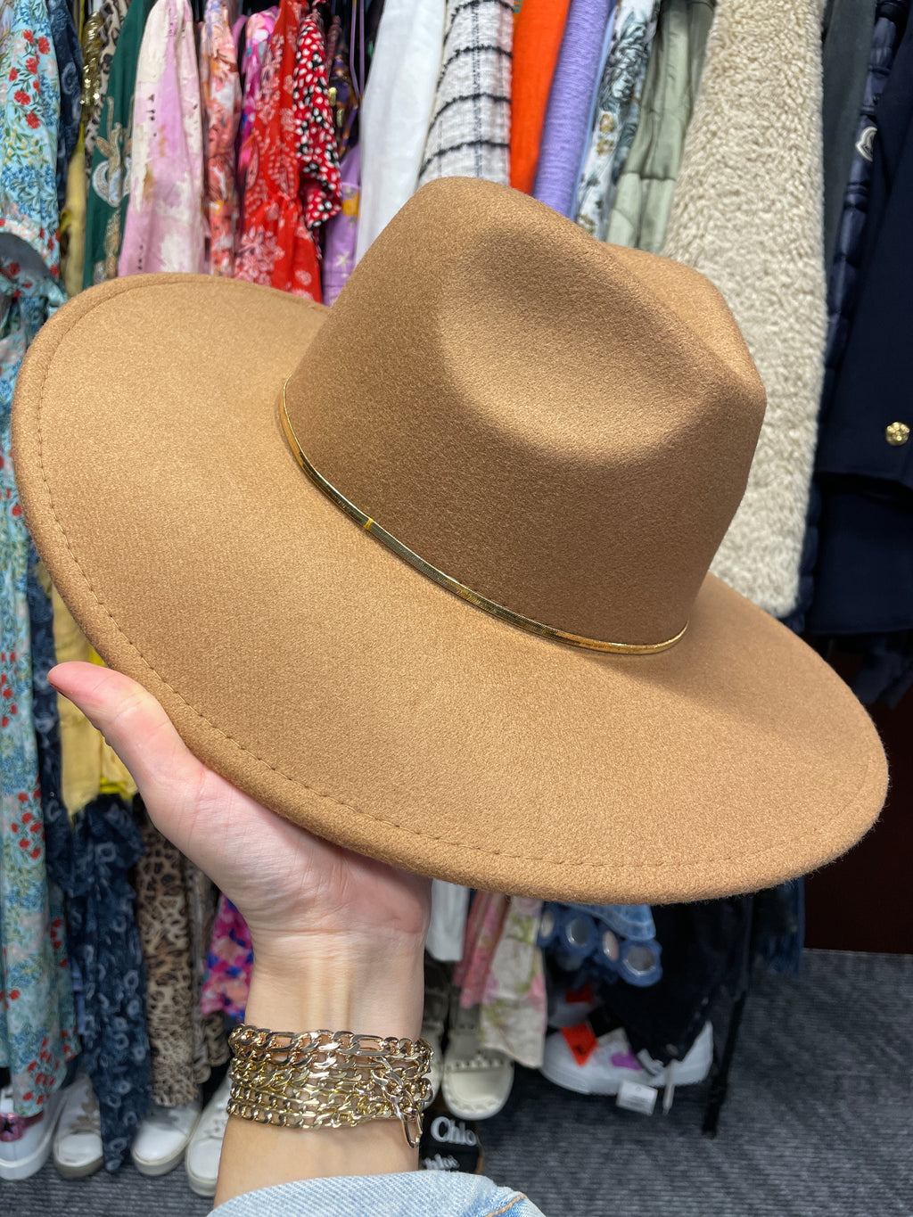 PIVOT Wide Brim Hat in Caramel