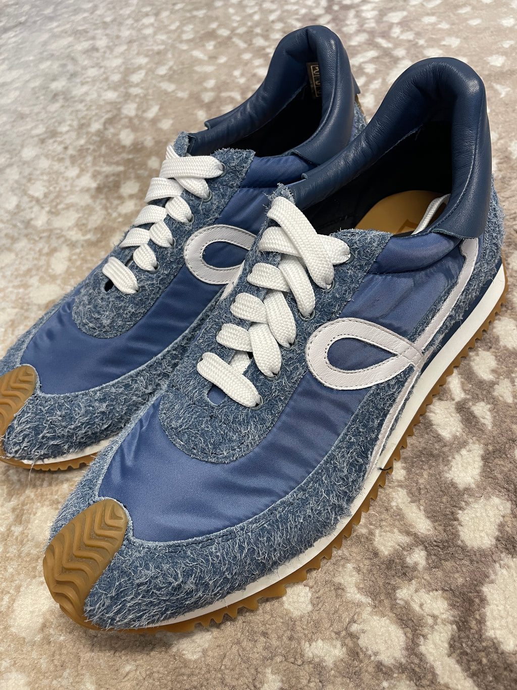 Loewe Flow Runner sneakers in blue suede with faux fur detail – size 40, authentic resale at PIVOT