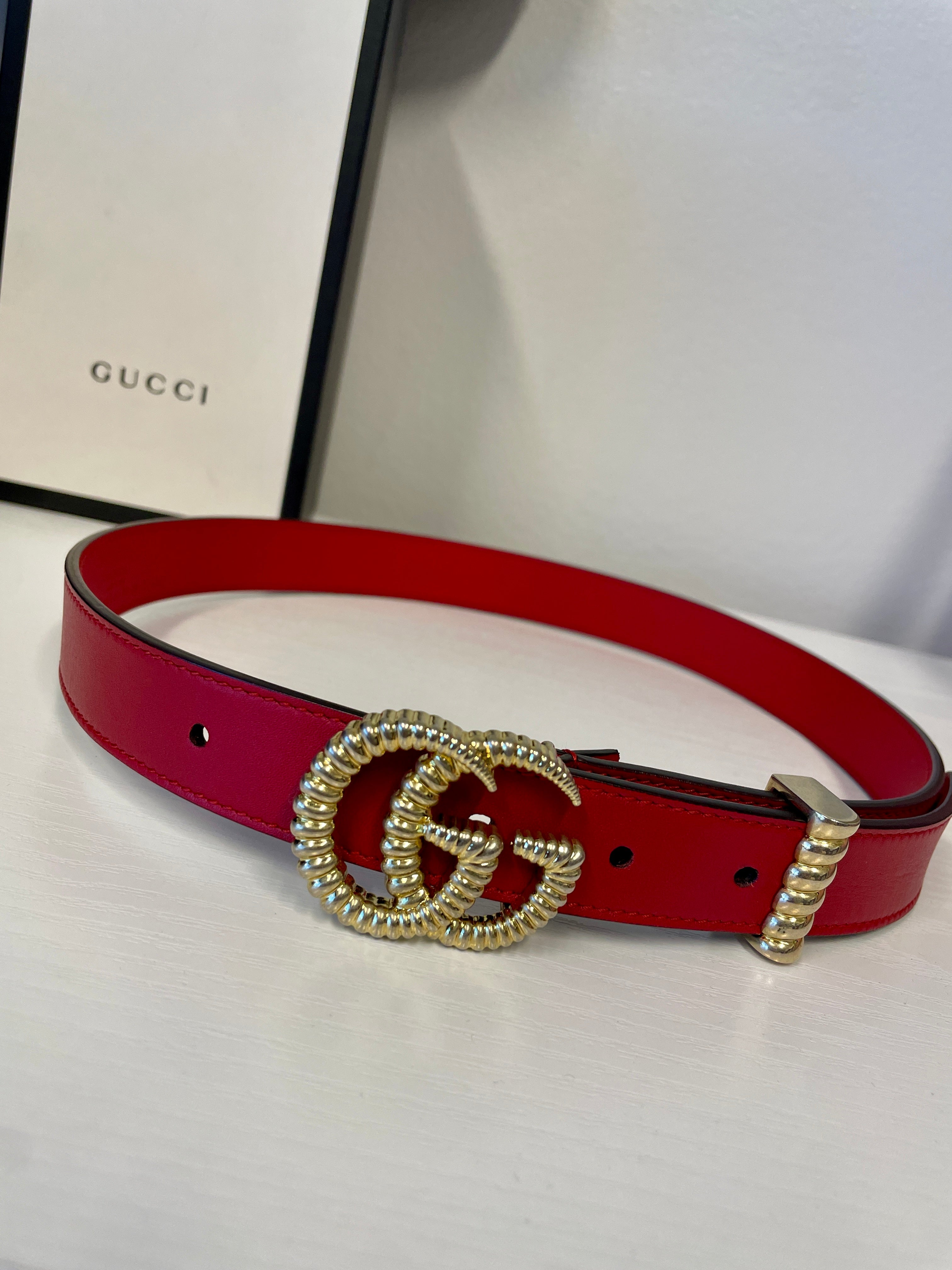 Gucci GG Buckle Leather Belt in Red – PIVOT
