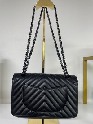 CHANEL So Black 2.55 Reissue Flap Bag – PIVOT