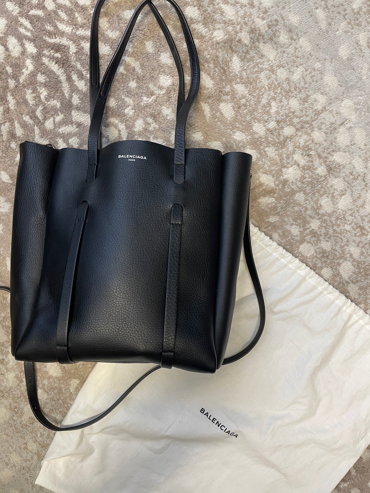 Balenciaga Everyday Tote Bag, black leather, silver hardware – Authentic resale at PIVOT Los Angeles