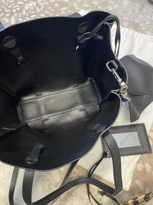 Balenciaga Tote interior with zip pouch – Designer resale at PIVOT