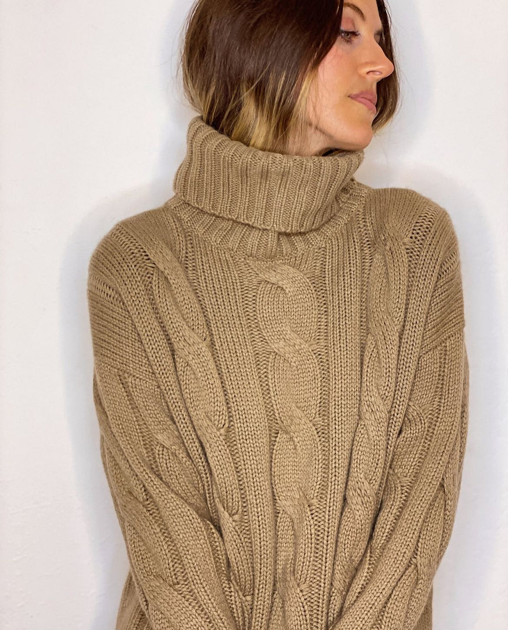 Nili Lotan Cashmere Cable Knit Turtleneck Sweater